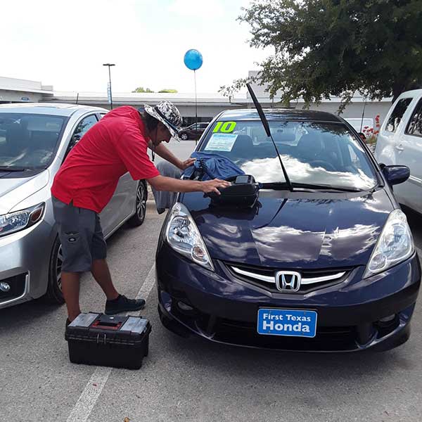 Car Windshield Maintenance